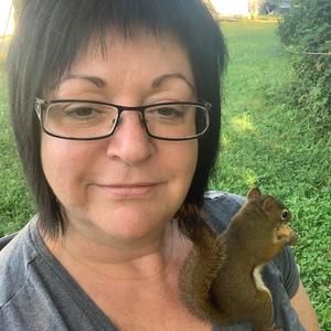 Meet your Posher, Caroline